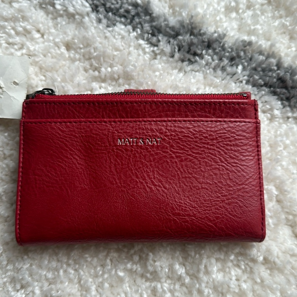 Matt & Nat red wallet (NWT)